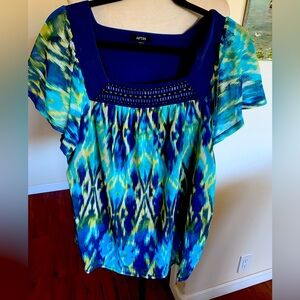 Apt. 9 Women's Blue and Green plus size blouse, sheer fabric fully lined.